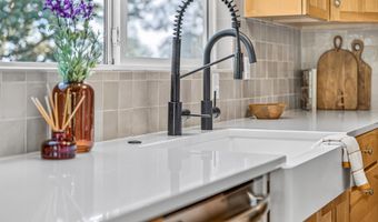 63928 Sunset Dr, Bend, OR 97703