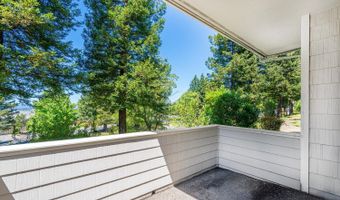 2016 Stonefield Ln, Santa Rosa, CA 95403