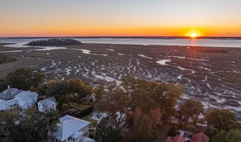 25 River Pl, Beaufort, SC 29906