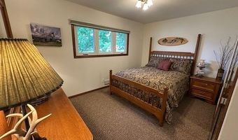 38 Fern Ct, Babbitt, MN 55706