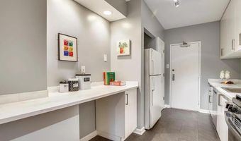 4141 N HENDERSON Rd 322, Arlington, VA 22203