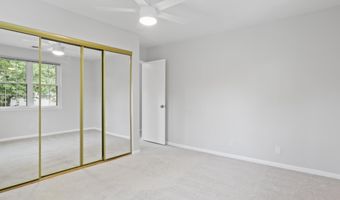 2641 S WALTER REED Dr B, Arlington, VA 22206