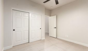 940 W MACAW Dr, Chandler, AZ 85286