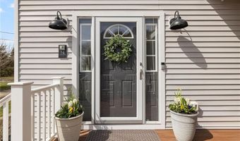 14 Hulls Ct, Jamestown, RI 02835
