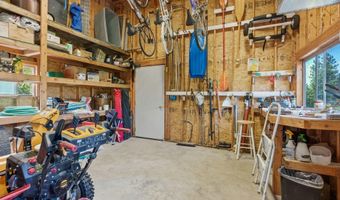 905 N Cedar View Dr, Blanchard, ID 83804