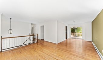 26 Harbor Ridge Rd, Danbury, CT 06811