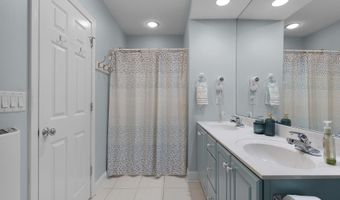 5 Sea Knoll Ct, Bourne, MA 02532