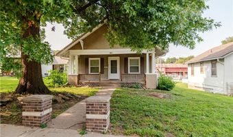 905 Parallel St, Atchison, KS 66002