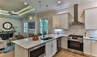 130 NE Crystal St, Crystal River, FL 34428