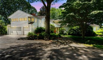 125 Woodruff Ave, Narragansett, RI 02882