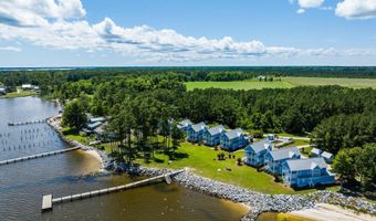 511 Neuse Village Rd # C5, Arapahoe, NC 28510