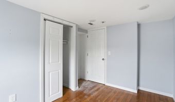 13 Cottage St, Bayonne, NJ 07002