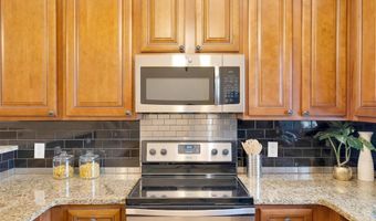 9343 Mackenzie Circle Dr, Affton, MO 63123