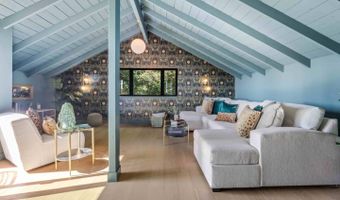 210 Thunderbird Dr, Aptos, CA 95003