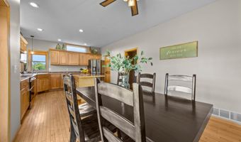9352 67th St NW, Annandale, MN 55302