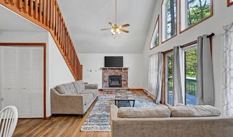 57 Swamp Hollow Ln, Albrightsville, PA 18210