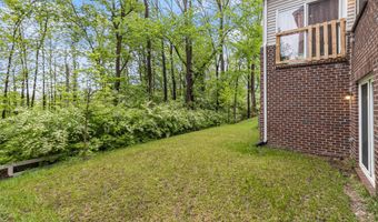 2853 Dillon Dr, Ann Arbor, MI 48105