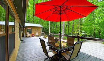 2052 Granny Squirrel Dr, Andrews, NC 28901