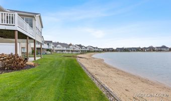 7443 Watermark Dr 32, Allendale, MI 49401