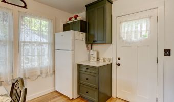 46 Ashford Lake Dr, Ashford, CT 06278