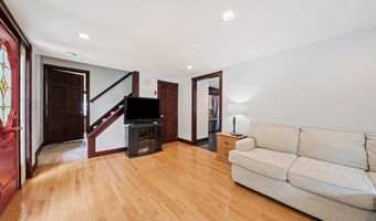 848 Brockton Ave, Abington, MA 02351