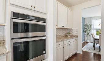 552 Wishing Tree Ln, Ann Arbor, MI 48108