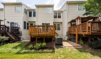 43122 FOREST EDGE Sq, Ashburn, VA 20148