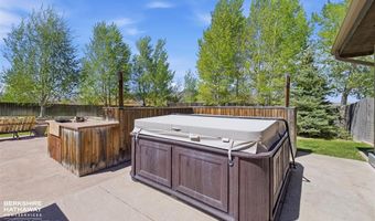 15 Ridge View Trl, Cody, WY 82414