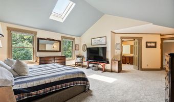 114 Loon Call Dr, Belgrade, ME 04917