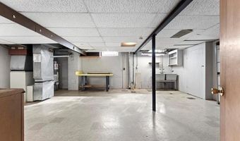 16958 Cambridge Ave, Allen Park, MI 48101
