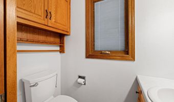 2405 N ERB St, Appleton, WI 54911