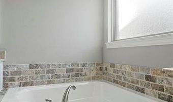 5803 Hyde Park, Bentonville, AR 72713