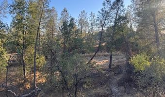 6513 Lulu Ln, Anderson, CA 96007