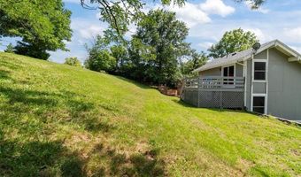 404 Applestone Dr, Ballwin, MO 63021