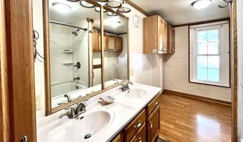 1311 E 7th St, Atlantic, IA 50022