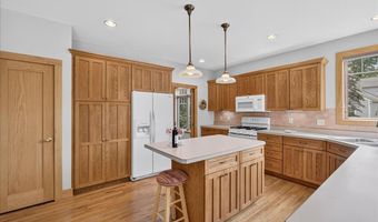 3 Proctor Ct, Albany, NY 12211