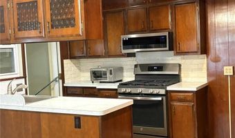 1952 S Law St, Allentown, PA 18103