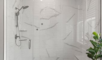 43442 CROSON Ln 100, Ashburn, VA 20148