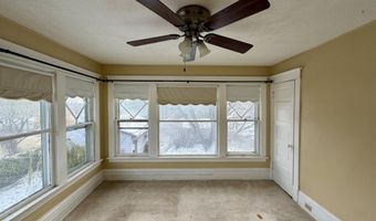 516 SE 10th Ave, Aberdeen, SD 57401