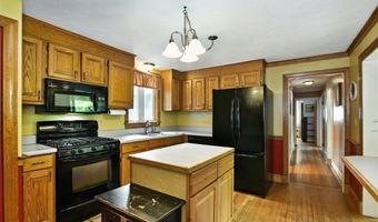 85 Maple St, Bellingham, MA 02019