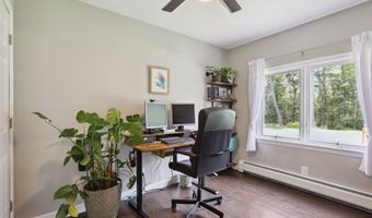 52 Berkshire Dr, Brookfield, CT 06804