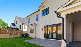 7705 HOLIDAY Ter, Bethesda, MD 20817