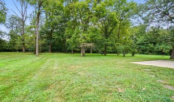 1271 Timberland Dr, Woodlawn, OH 45215