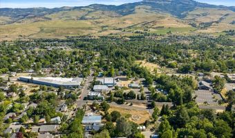 165 Water St, Ashland, OR 97520