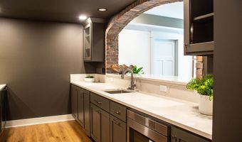 3899 Chapel Hill Ct, Bargersville, IN 46106