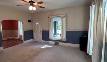 709 N St, Aurora, NE 68818