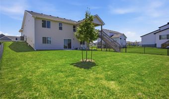 706 NE Country Meadow Dr, Ankeny, IA 50021