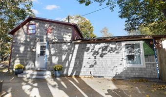 267 Green End Ave, Middletown, RI 02842