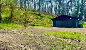 1 Mindia Ln, Alum Creek, WV 25003