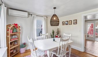 38 Bridgton Rd, Cranston, RI 02910